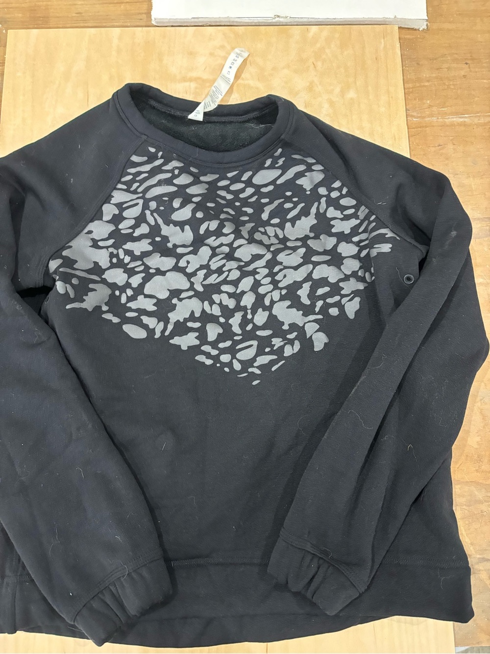 lululemon athletica Black Crewneck Sweatshirt with Gray Pattern